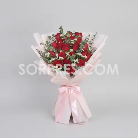 Ramo de 20 rosas con eucalipto