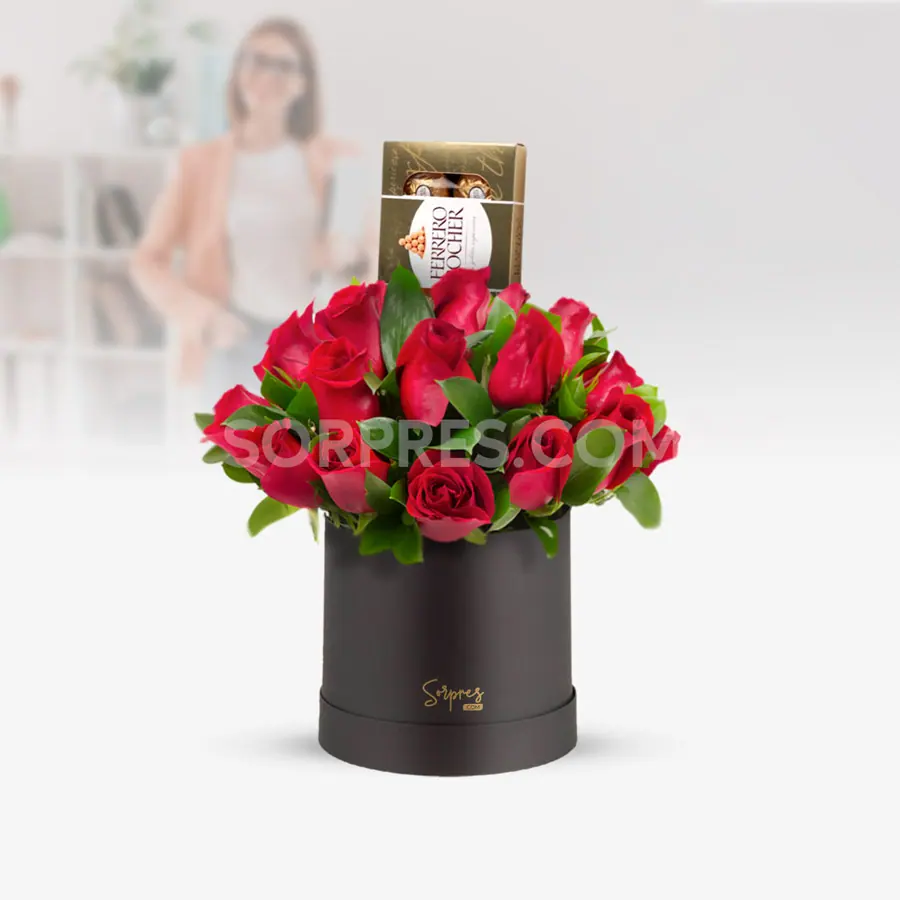 Caja negra con rosas rojas – florería en Lima